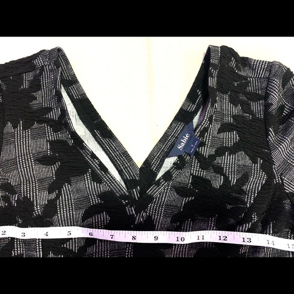 Sabie Women’s Floral Gray/Black Dress Sz Small - Picture 2 of 6